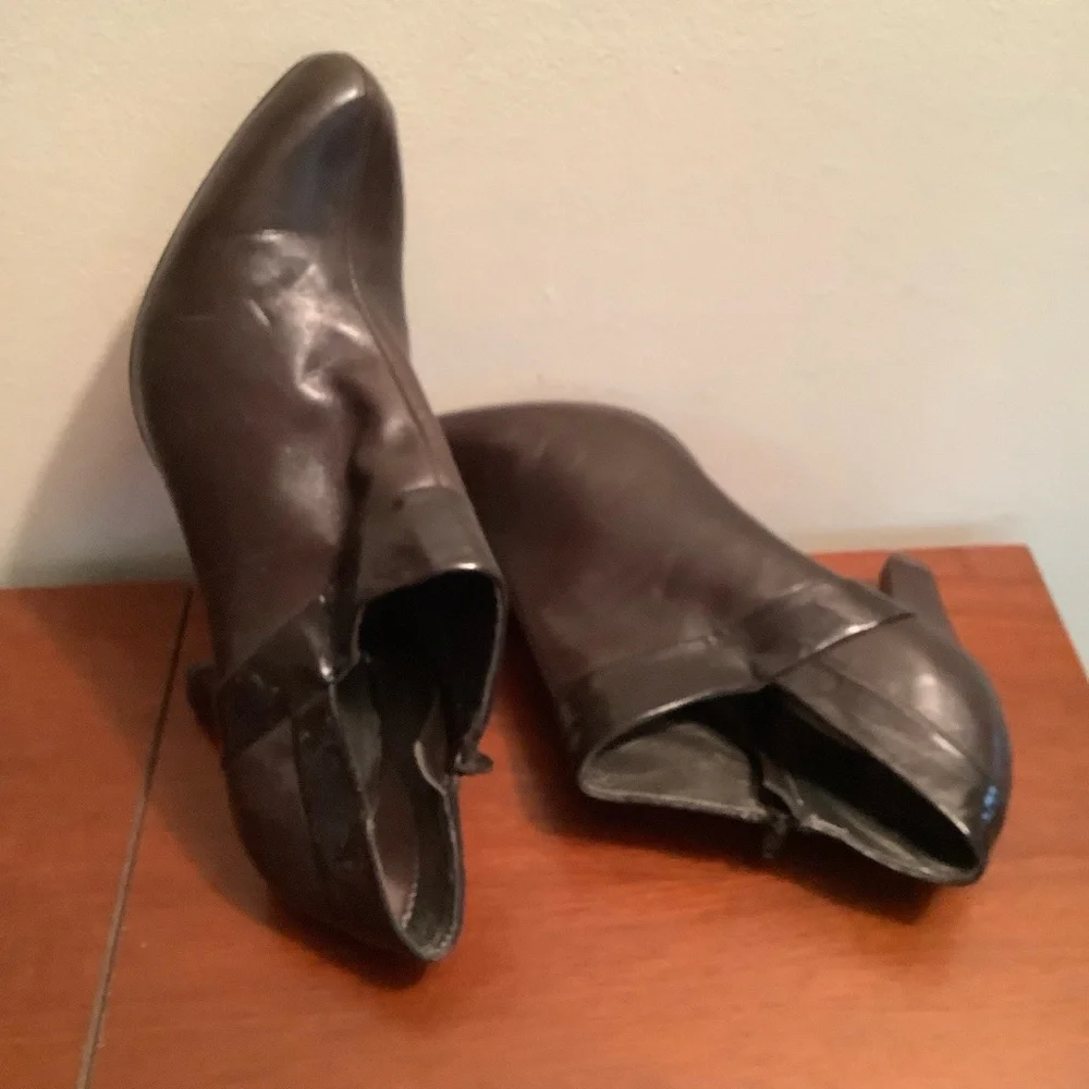 NATURALIZER Chocolate Brown Boots - Picture 4 of 4